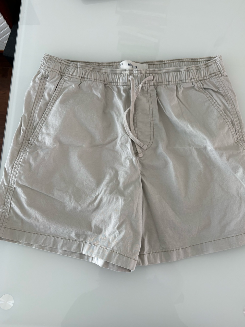 Hollister Light Beige Elastic Waist Casual Shorts